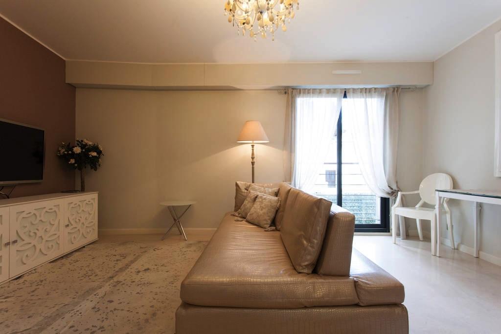 Carlton Riviera Apartment Канни Екстер'єр фото