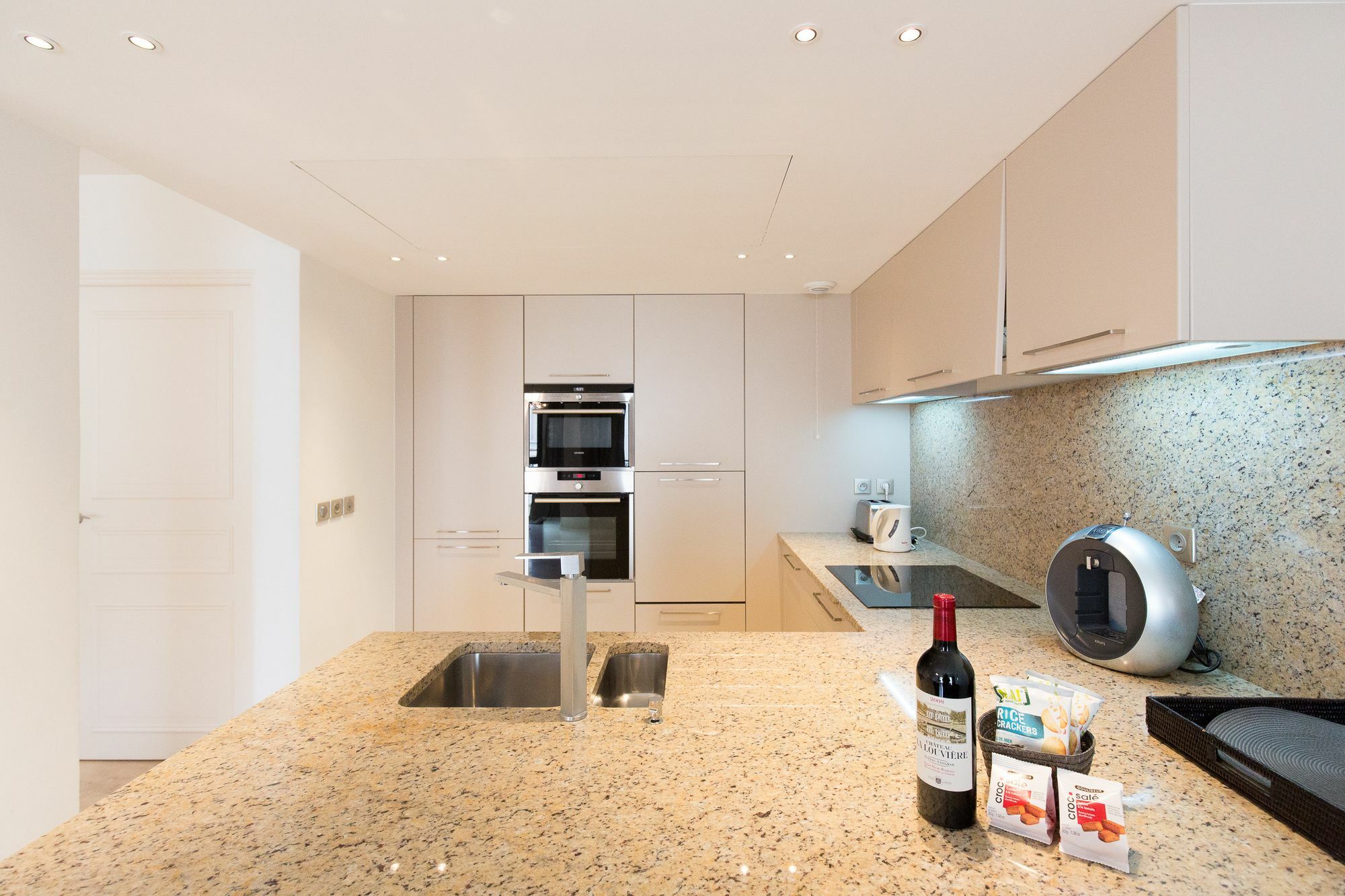 Carlton Riviera Apartment Канни Екстер'єр фото
