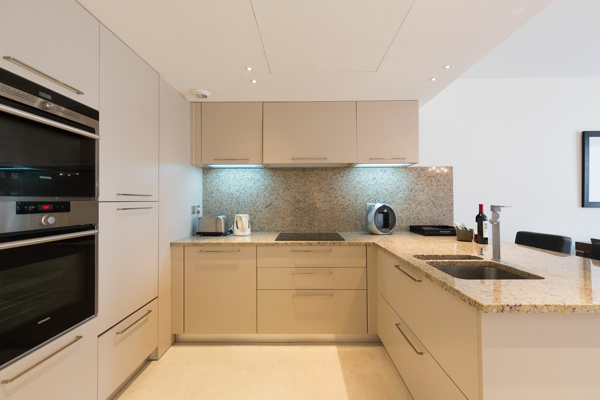 Carlton Riviera Apartment Канни Екстер'єр фото